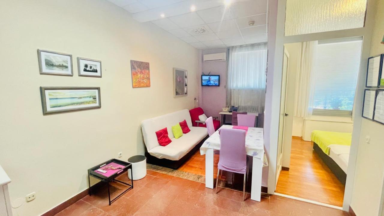 Vintage Apartment Inside City Galleria - Задар Екстериор снимка